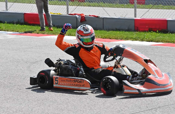 Auf der Kartbahn ÖTSM Sieg Leon Schmied
